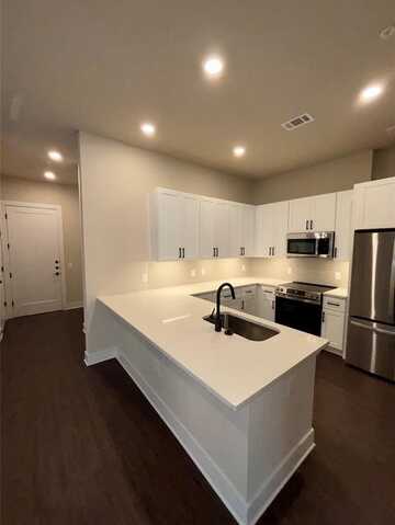 111 Town Place, Fairview, TX 75069
