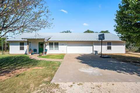 1375 County Road 325, Glen Rose, TX 76043