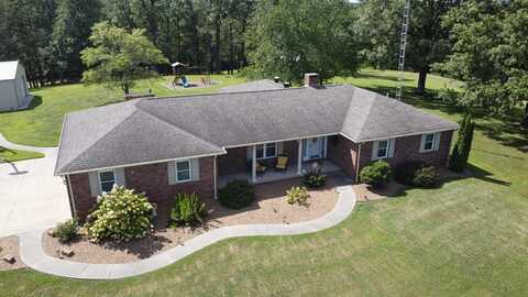 5831 S State Road 161, Huntingburg, IN 47542