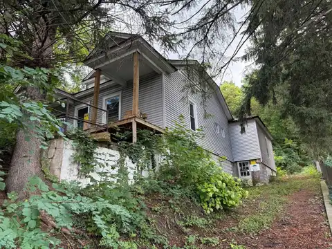 324 Seneca E Tpke, Syracuse, NY 13205