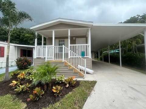 31 Plantation Blvd, Lake Worth, FL 33467