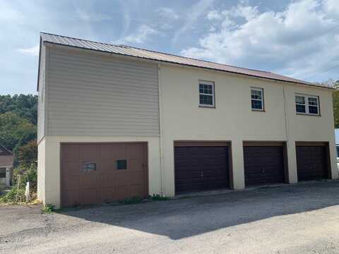 59 Oak St, Salem, WV 26426