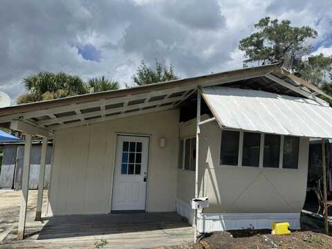 14 Circle Dr, Mount Dora, FL 32757