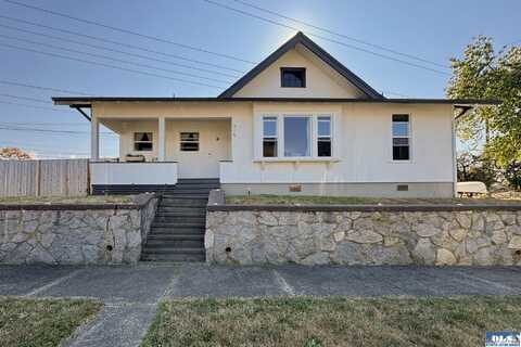 516 E 12th St, Port Angeles, WA 98362