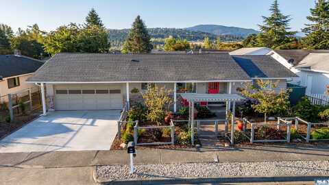 961 E Fir St, Sequim, WA 98382