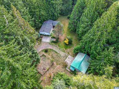 1317 Crescent Beach Rd, Port Angeles, WA 98363