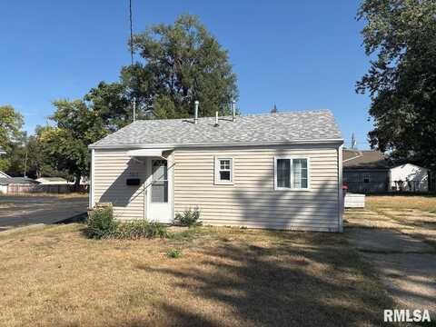 1615 MARKET Street, Pekin, IL 61554