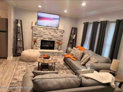 103 Orchard Lane, Tobyhanna, PA 18466