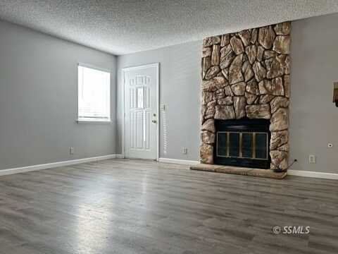 933-B W Atkins AVE, Ridgecrest, CA 93555