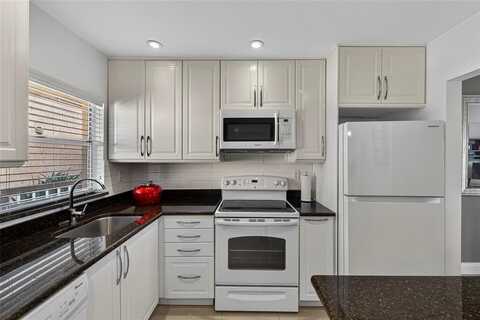 2781 N Pine Island Rd, Sunrise, FL 33322