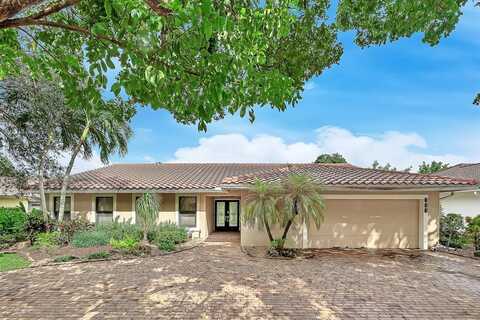 303 NW 105th Ter, Coral Springs, FL 33071