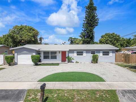 4010 NE 2nd Ter, Deerfield Beach, FL 33064