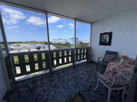 4330 Hillcrest Dr, Hollywood, FL 33021