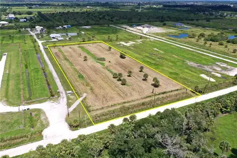 6140 21st Street SW, Vero Beach, FL 32968