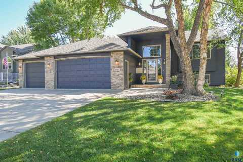 3412 S Saguaro Ave, Sioux Falls, SD 57110
