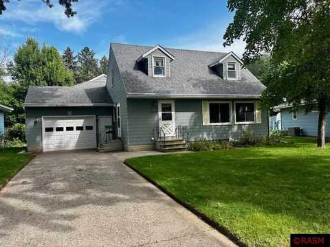 717 Upper Johnson Circle, Saint Peter, MN 56082