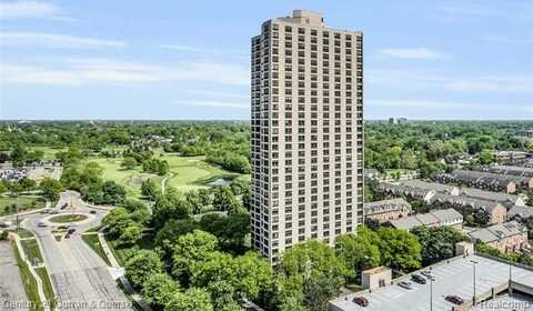 5000 Town Center, Southfield, MI 48075