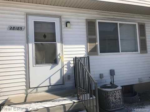 28185 RALEIGH CRESCENT Drive, Chesterfield, MI 48051
