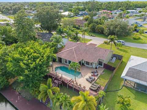 138 NE Twylite Terrace, Port Saint Lucie, FL 34953