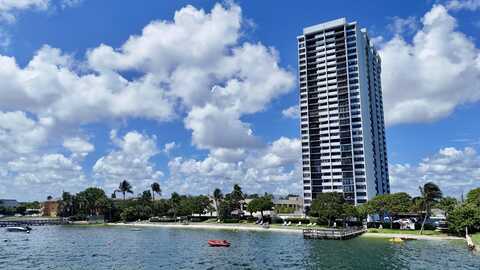 5600 N Flagler Drive, West Palm Beach, FL 33407