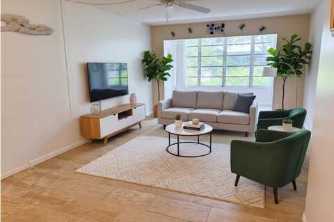 2820 SW 22nd Avenue, Delray Beach, FL 33445