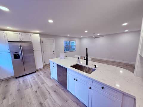 779 Flanders Q, Delray Beach, FL 33484