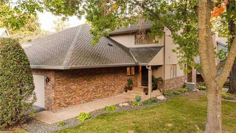 1148 Hollybrook Drive, Wayzata, MN 55391