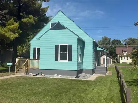 207 E Broadway Street, Redwood Falls, MN 56283
