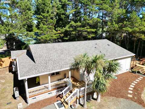 4837 SEAPINE DR, Florence, OR 97439