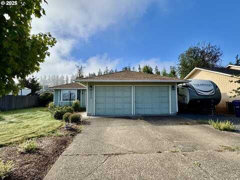 4833 DAISY ST, Springfield, OR 97477