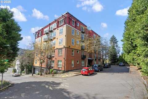 8712 N DECATUR ST, Portland, OR 97203