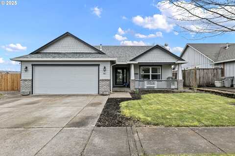 961 S 9TH ST, Harrisburg, OR 97446