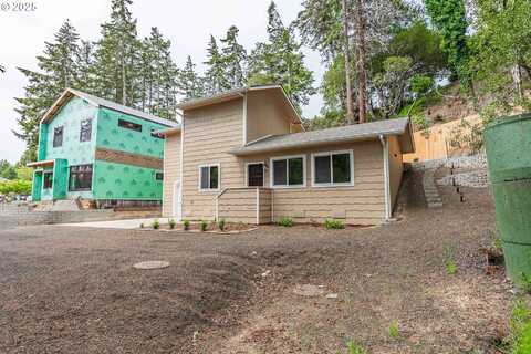 2143 Ash ST, North Bend, OR 97459