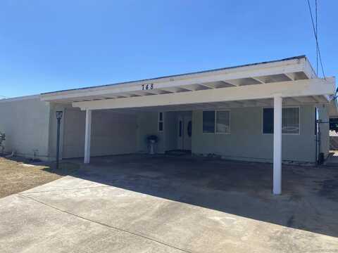 748 Ellen Ln, El Cajon, CA 92019
