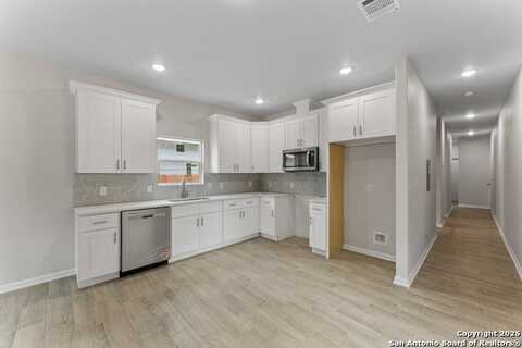 109 Remolino, San Antonio, TX 78237