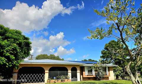 898 Hampton Drive NE, Palm Bay, FL 32905