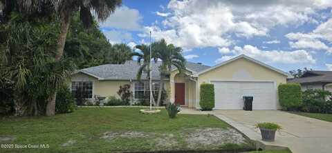 589 Janus Road NE, Palm Bay, FL 32907