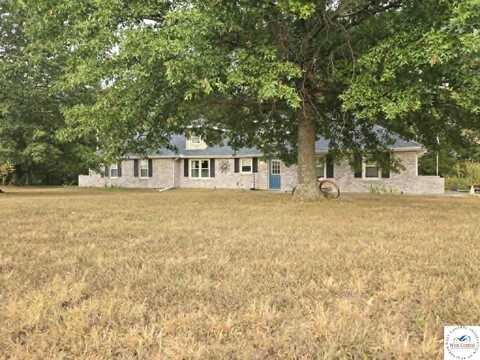 703 NE 102 P, Clinton, MO 64735