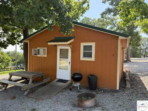 29726 Cabin 7 - UU, Warsaw, MO 65355