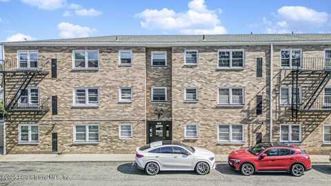 163 Cromwell Avenue, Staten Island, NY 10304