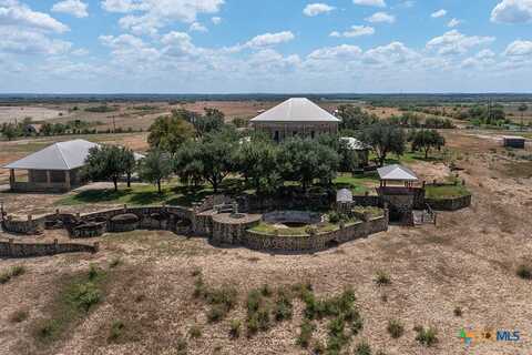 6887 Von Ormy Road, Von Ormy, TX 78073
