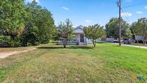633 Academy Street, Blanco, TX 78606