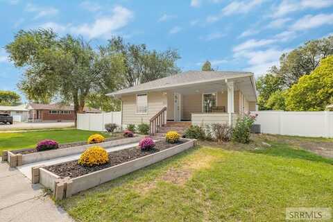 521 N Shilling Avenue, Blackfoot, ID 83221