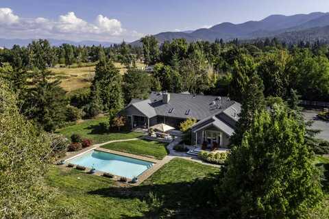 211 Normal Avenue, Ashland, OR 97520