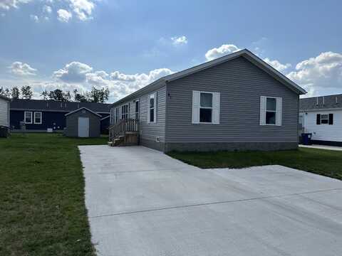 81 Sheba Ct, Boyne City, MI 49712