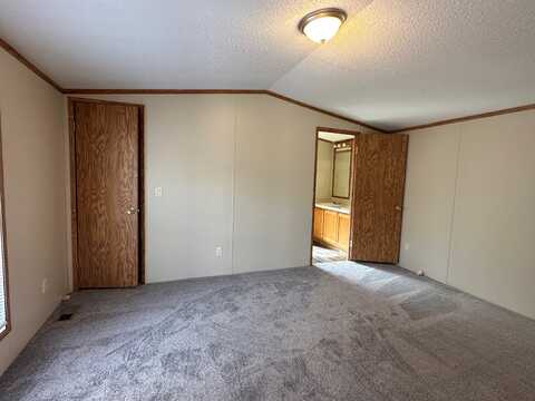151 South Lafayette, Warren, MI 48091