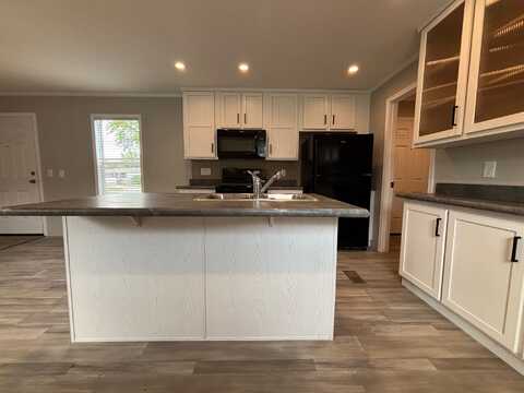 232 Roxbury Park, Goshen, IN 46526