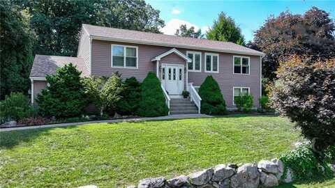 2 Robert Circle, Johnston, RI 02919