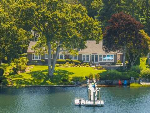 29 Riverside Drive, Barrington, RI 02806