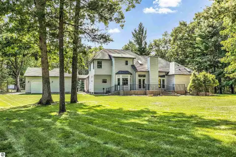 3266 W Maplehurst Drive, Roscommon, MI 48653